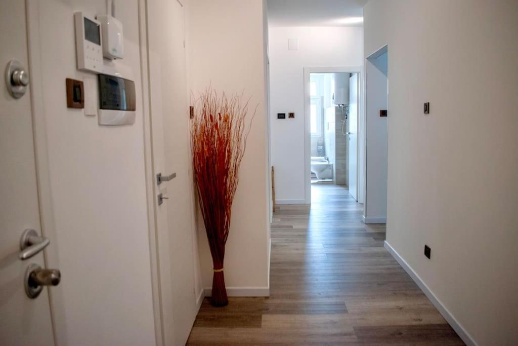 10Min From Center, 3 Bedroom Apartment With Balcony Trento Exterior foto