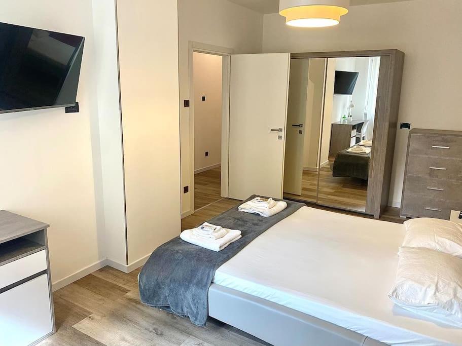 10Min From Center, 3 Bedroom Apartment With Balcony Trento Exterior foto