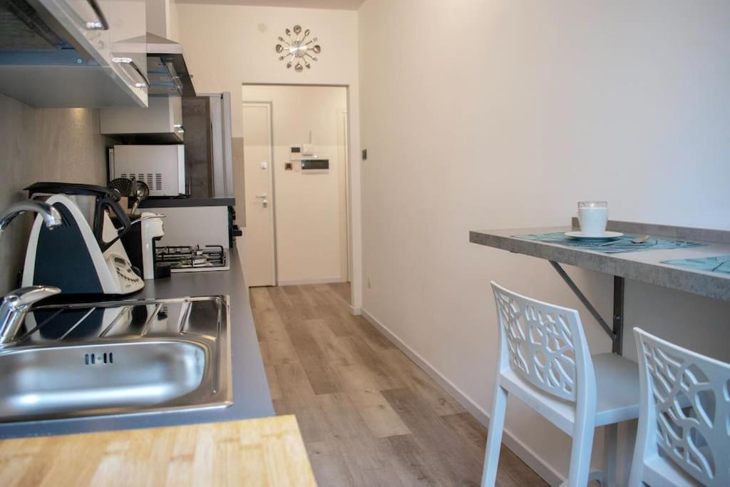 10Min From Center, 3 Bedroom Apartment With Balcony Trento Exterior foto